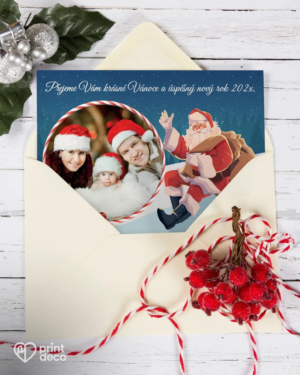 Vánoční pozdrav s veselým rodinným motivem 1/3