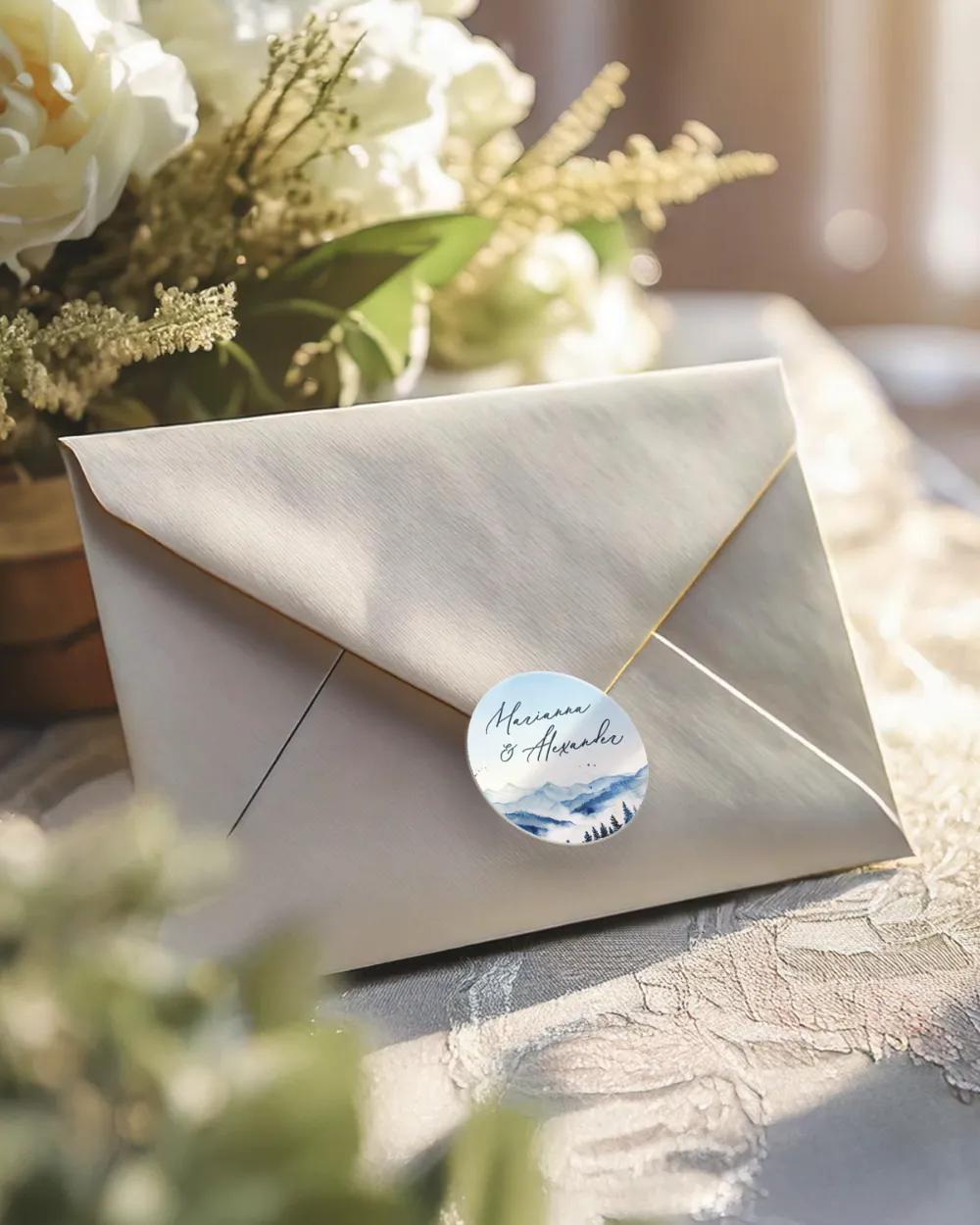 Svatební mini nálepky na obálky a dárky Zimní objetí 1/3