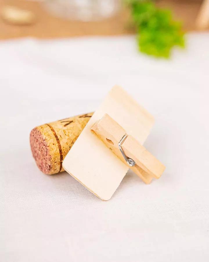 Tabulka s kolíčkem (hnědá) 4/6