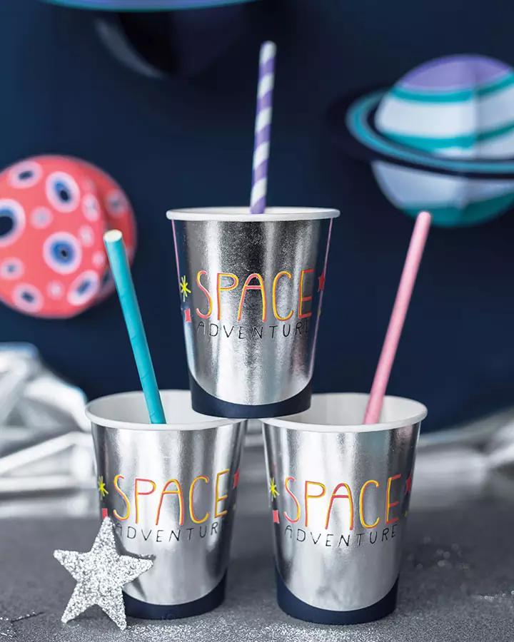 Fialové papírové brčka 19,5 cm, 10 ks, pásky 1/4