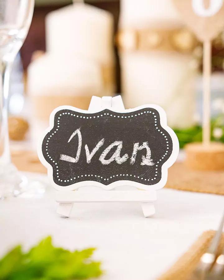 Dřevěná tabulka se stojanem 4/5