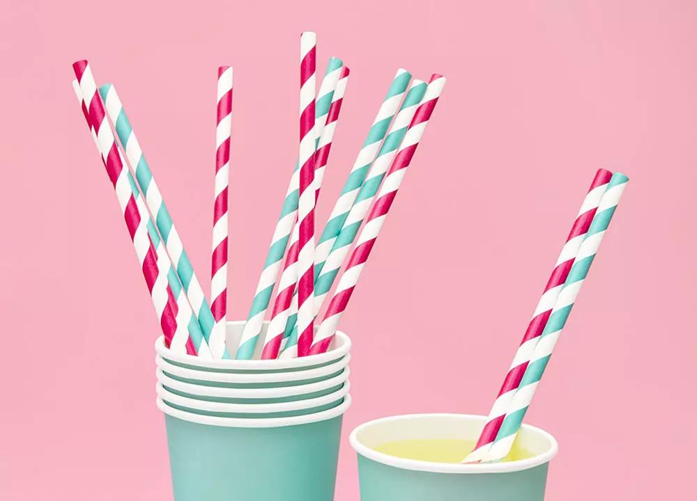 Tmavorůžové papírové brčka 19,5 cm, 10 ks, pásky 3/4