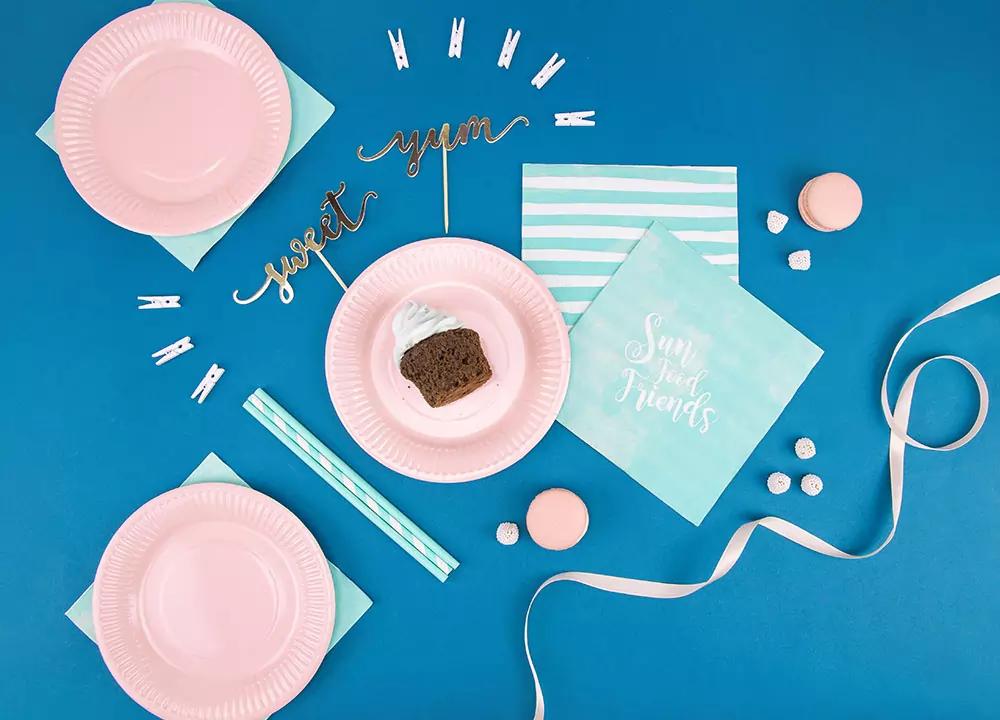 Světle modré papírové brčka 19,5 cm, 10 ks, pásky 2/5