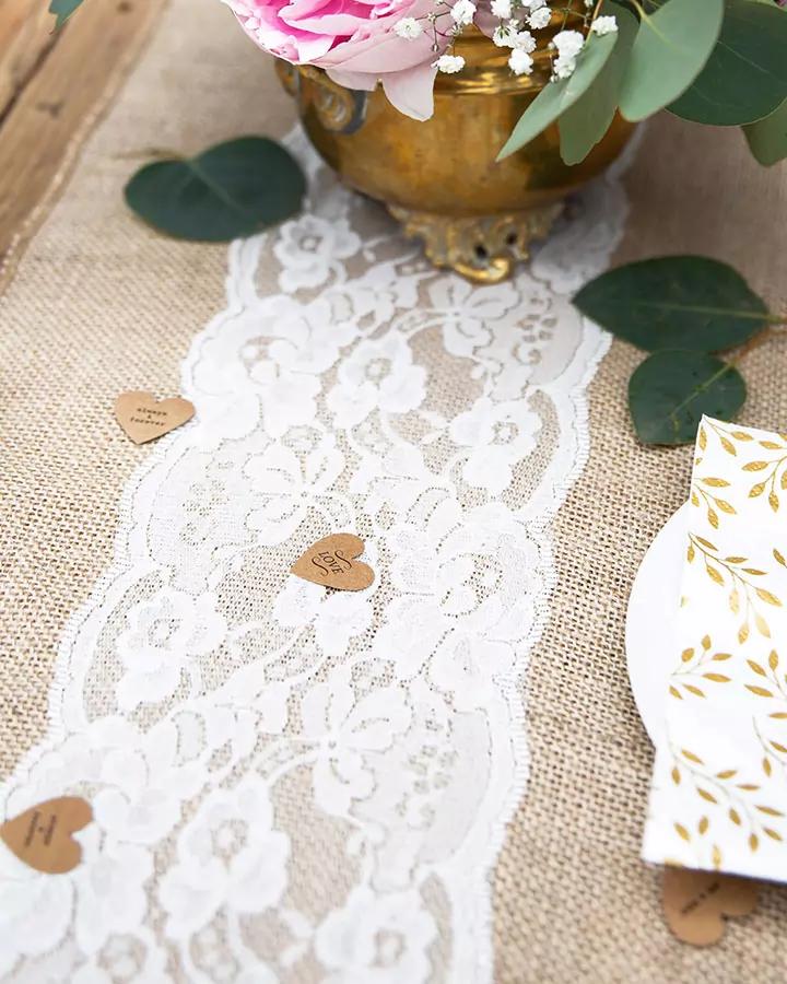 Jutový běhoun s krajkou 28x2,75, vzor 4 (uprostřed) 3/4