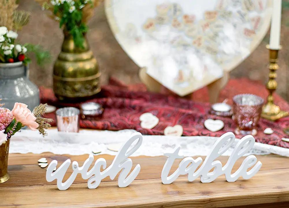 Dřevěný nápis na stůl "wish table" 2/3