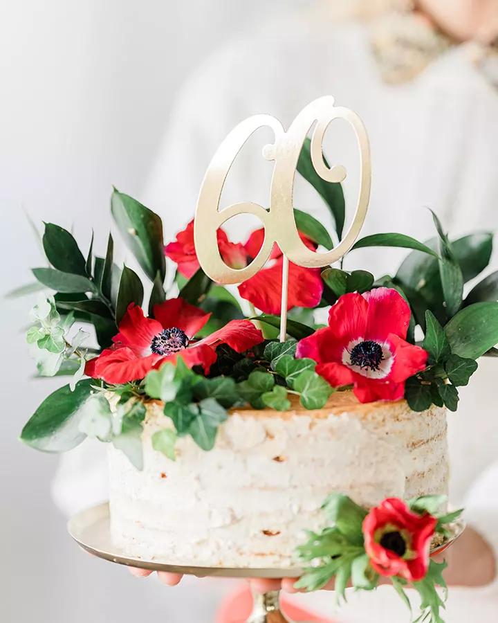 Zápich do narozeninového dortu 60 narozeniny, metalický zlatý 1/2