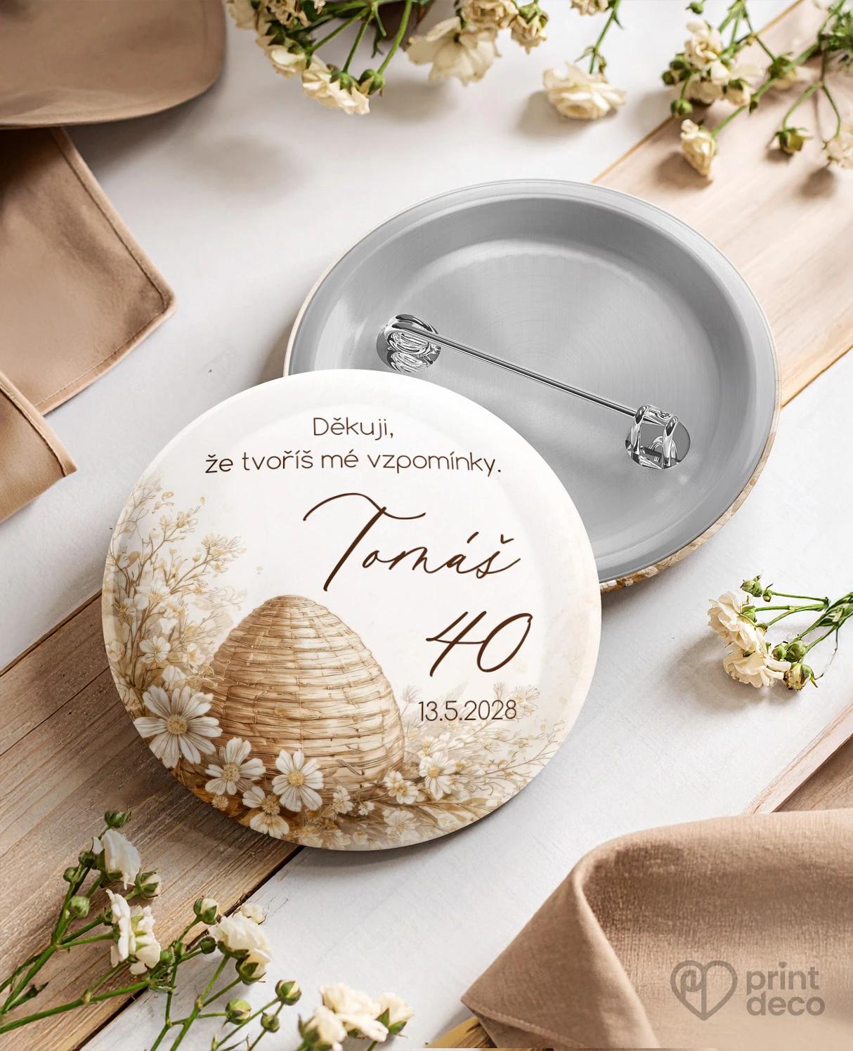 Pamětní kruhové odznaky z oslavy pro včelaře 09