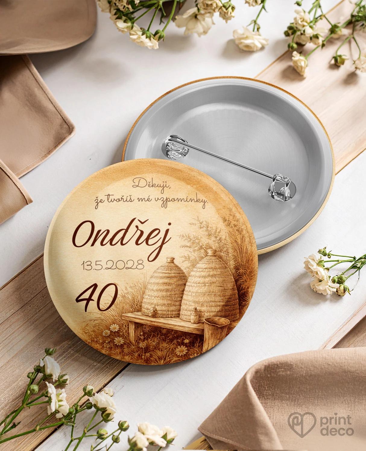 Pamětní kruhové odznaky z oslavy pro včelaře 13