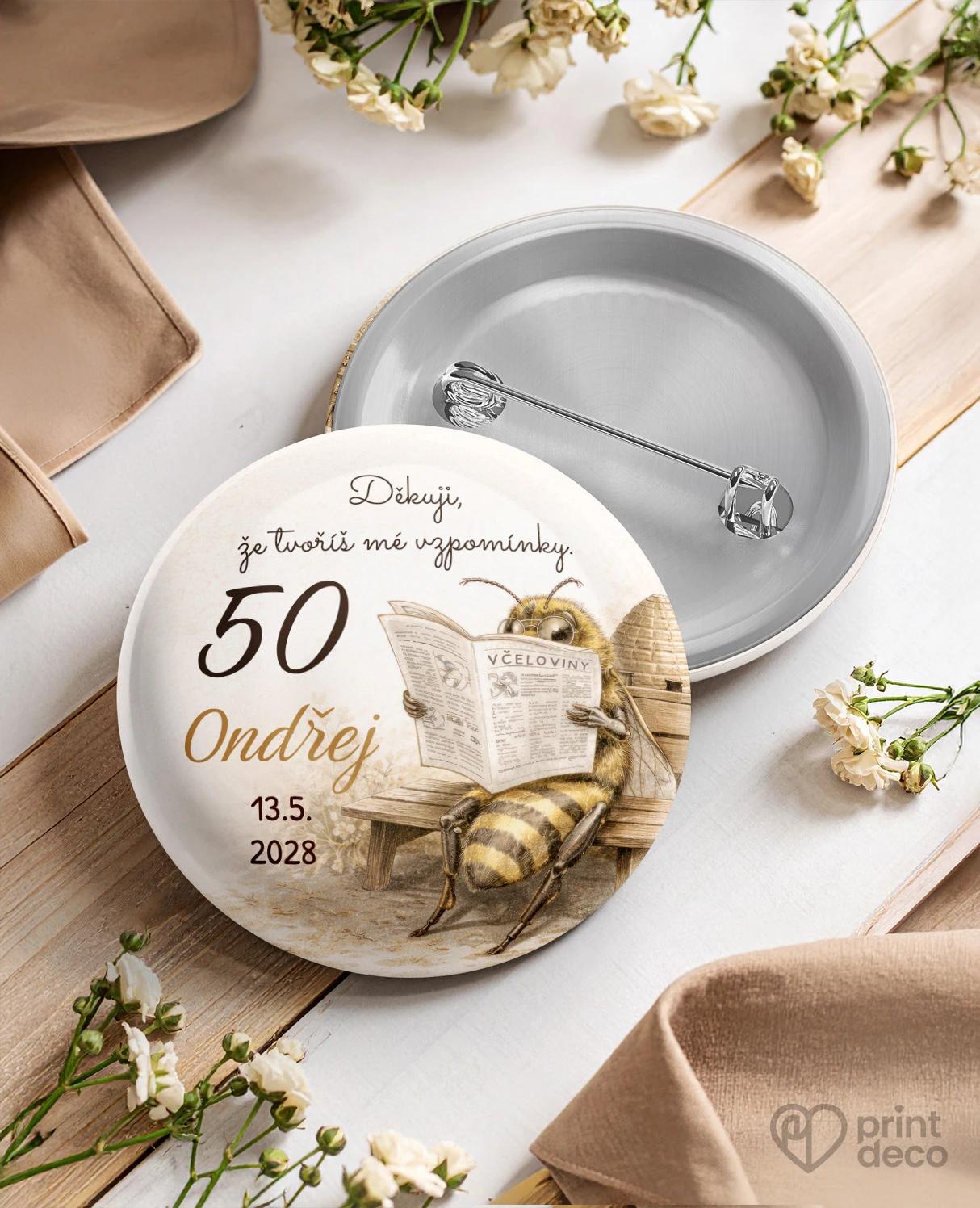 Pamětní kruhové odznaky z oslavy pro včelaře 25