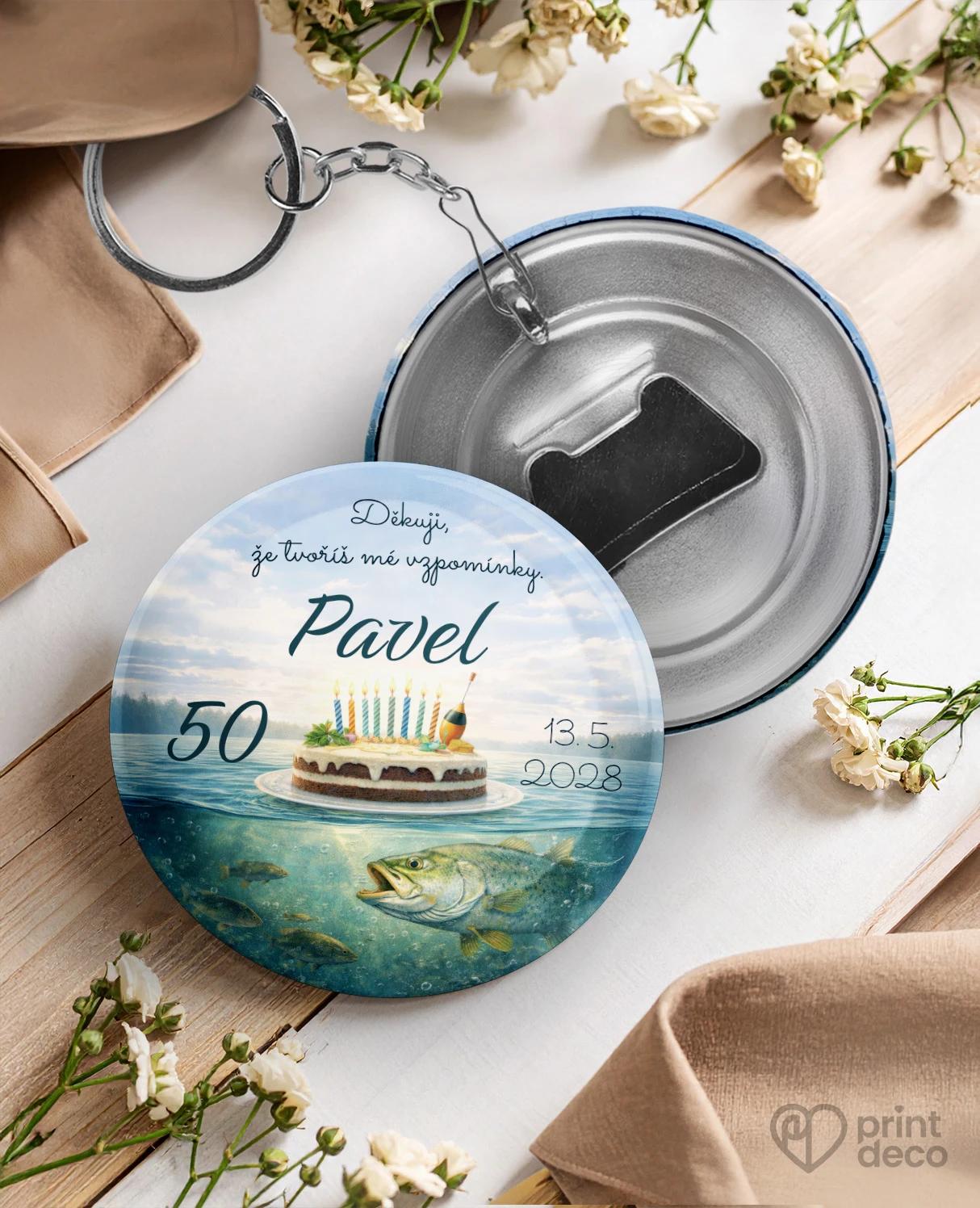 Kovová klíčenka s otvírákem z oslavy Rybář 10