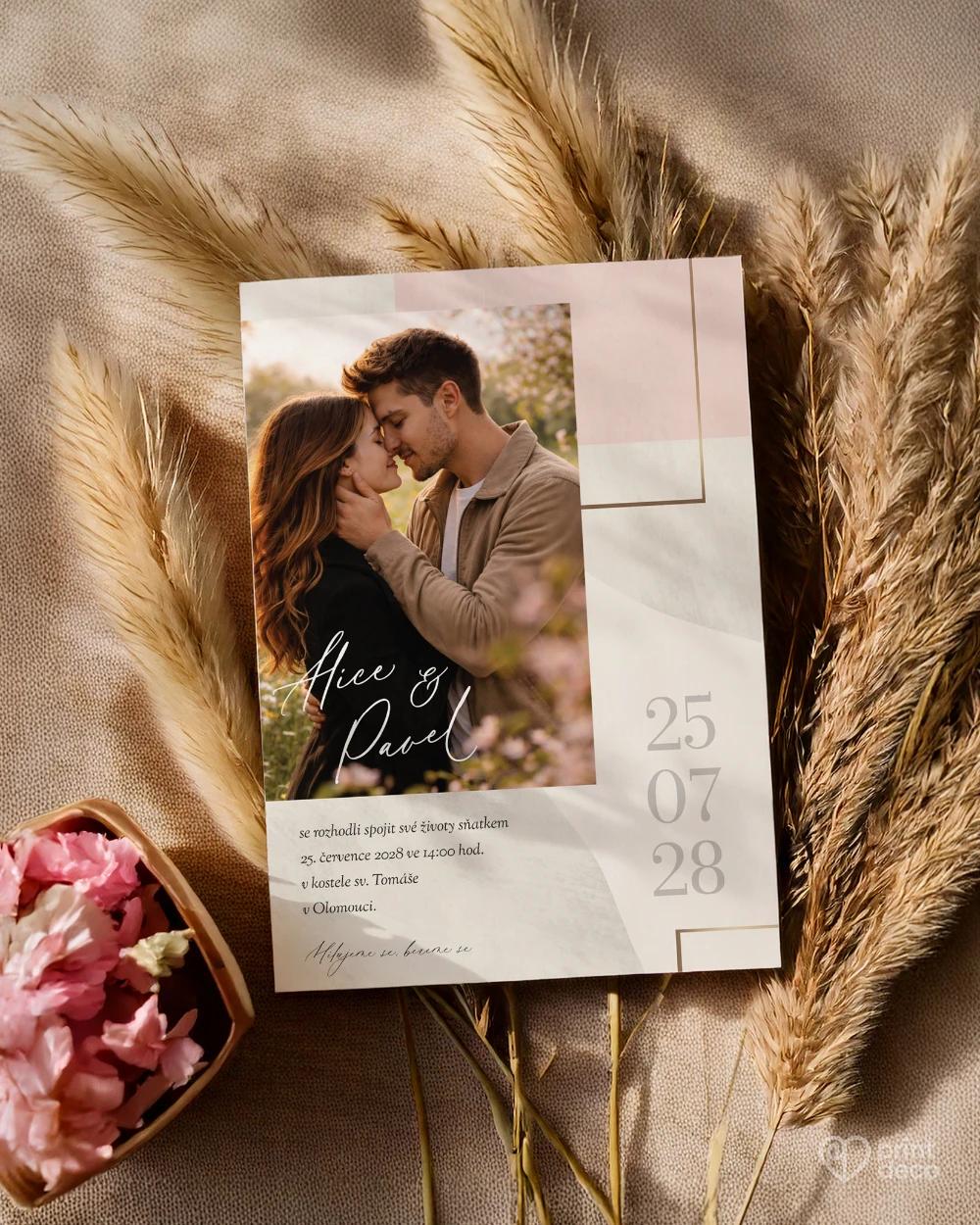 Svatební oznámení s fotografií – Geometrická láska 1/2