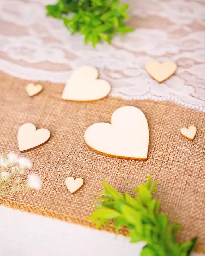 Dřevěná srdce výřezy (bal. 10ks)