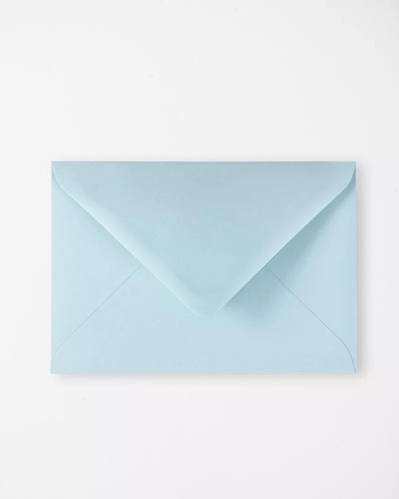 Pastelově světle modré obálky C6